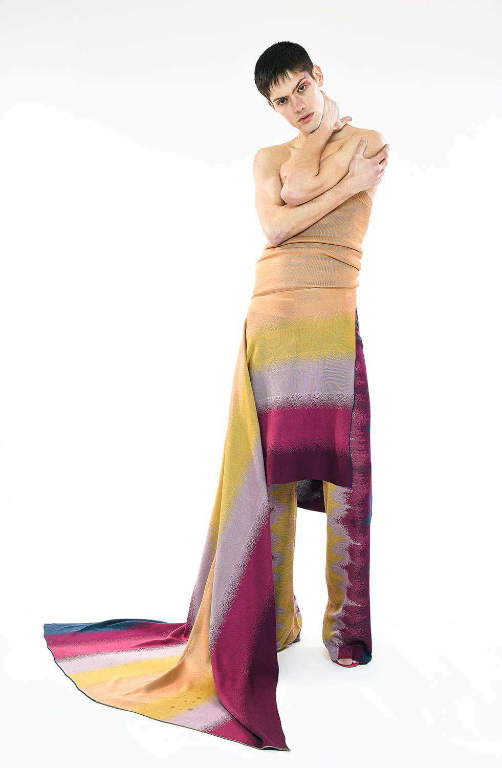 https://accademiacostumeemoda.it/talents2022/wp-content/uploads/2022/07/Taruschio-Chiara-shooting-02.jpg