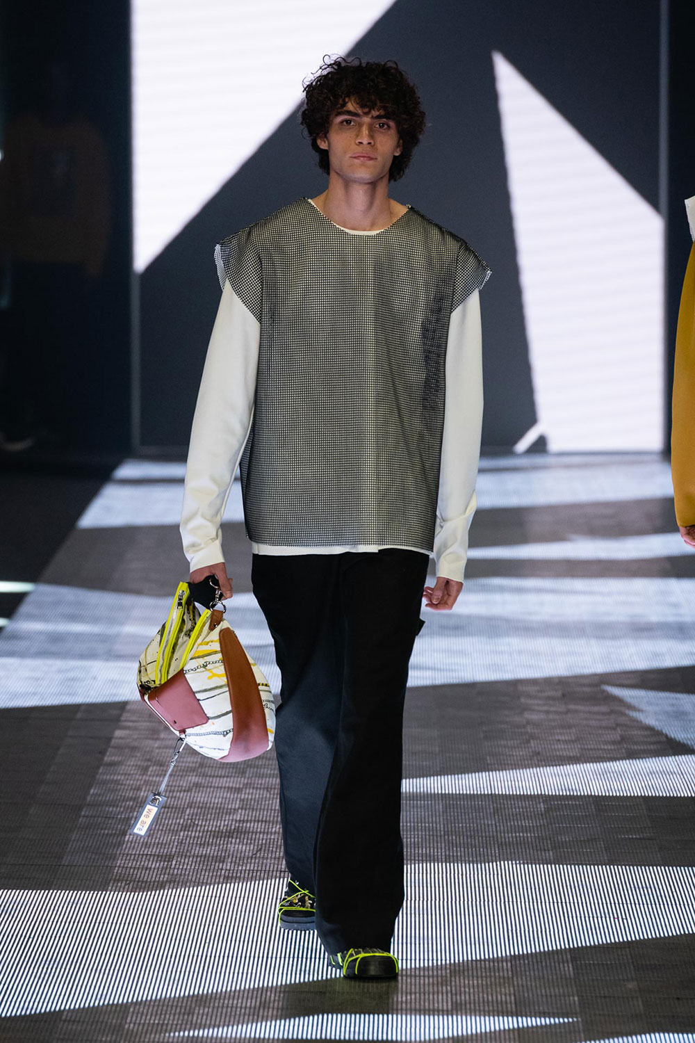 GIANLUIGI VITALE UNUSUAL ABORIGINAL Catwalk 5