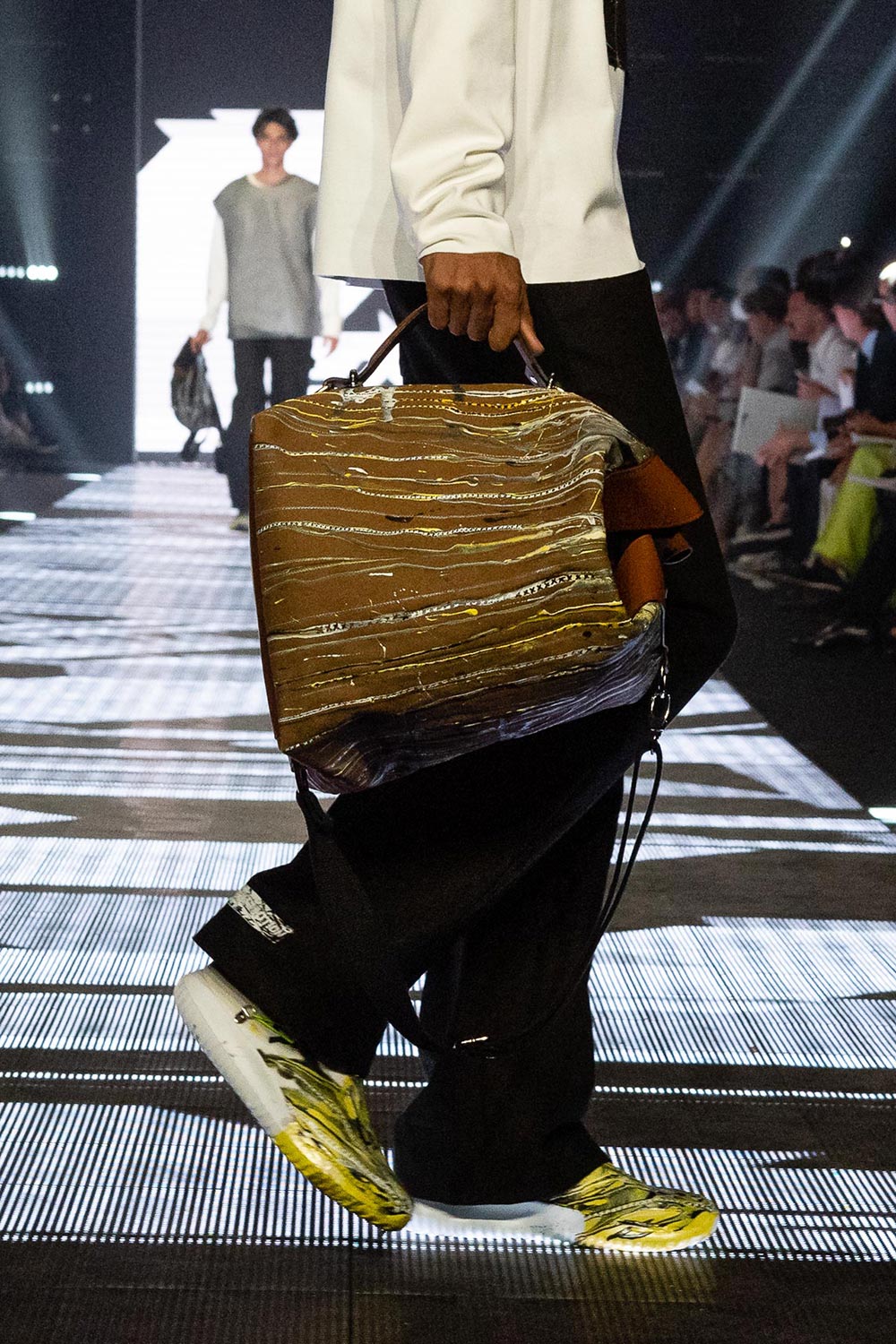 GIANLUIGI VITALE UNUSUAL ABORIGINAL Catwalk 13