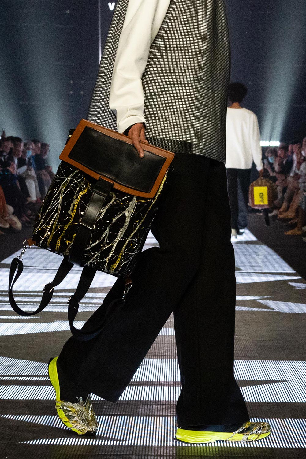 GIANLUIGI VITALE UNUSUAL ABORIGINAL Catwalk 14