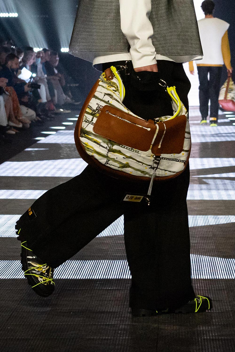 GIANLUIGI VITALE UNUSUAL ABORIGINAL Catwalk 20